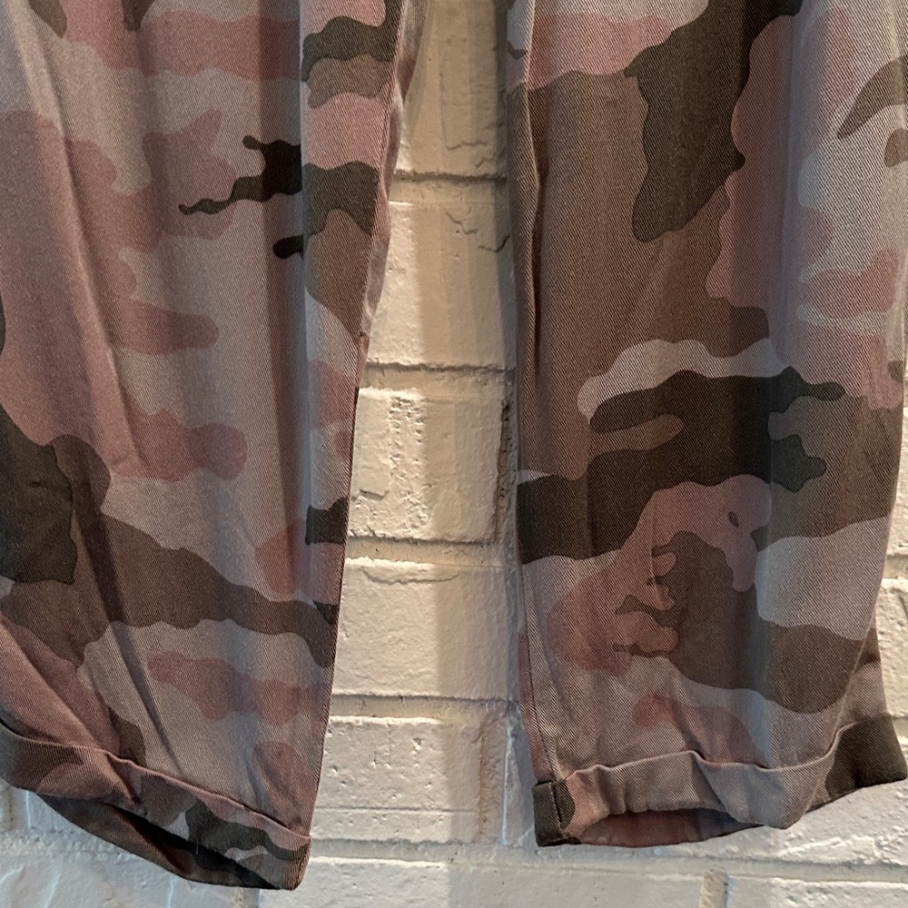 New York & Company Camouflage Print Pants - Picture 6 of 14